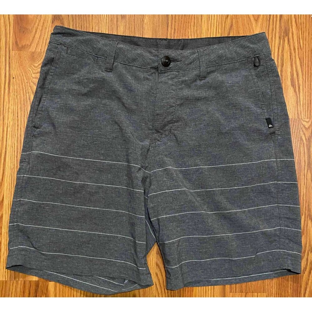 Quiksilver Amphibians Board Shorts Mens 30 7" Gray Striped Beach Swim Trunks